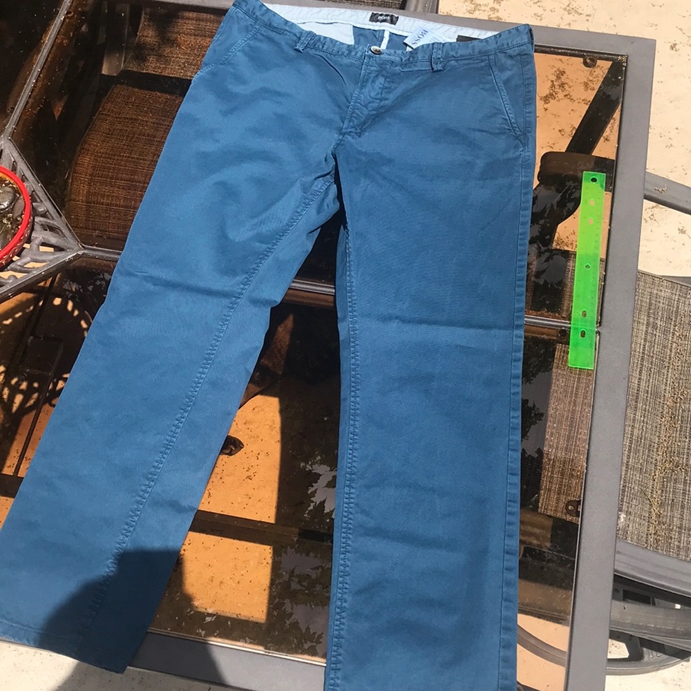 Mens Hugo Boss Slim Fit Flat Front Khakis